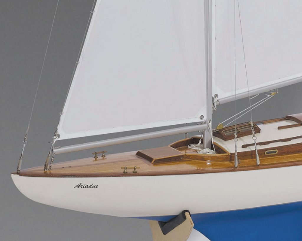 Ariadne Segelyacht Bausatz Maßstab 1:10 Länge 1130 mm Breite 220 mm, #20380