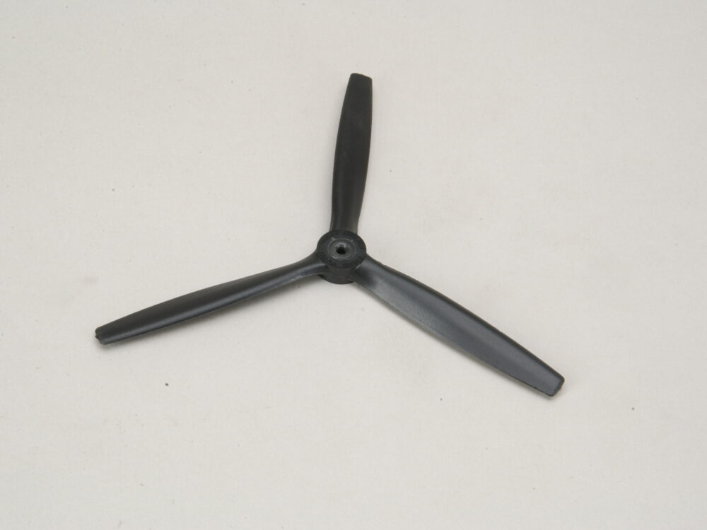 Master 7  x 4  3-Blatt Propeller | # E-MA0740T