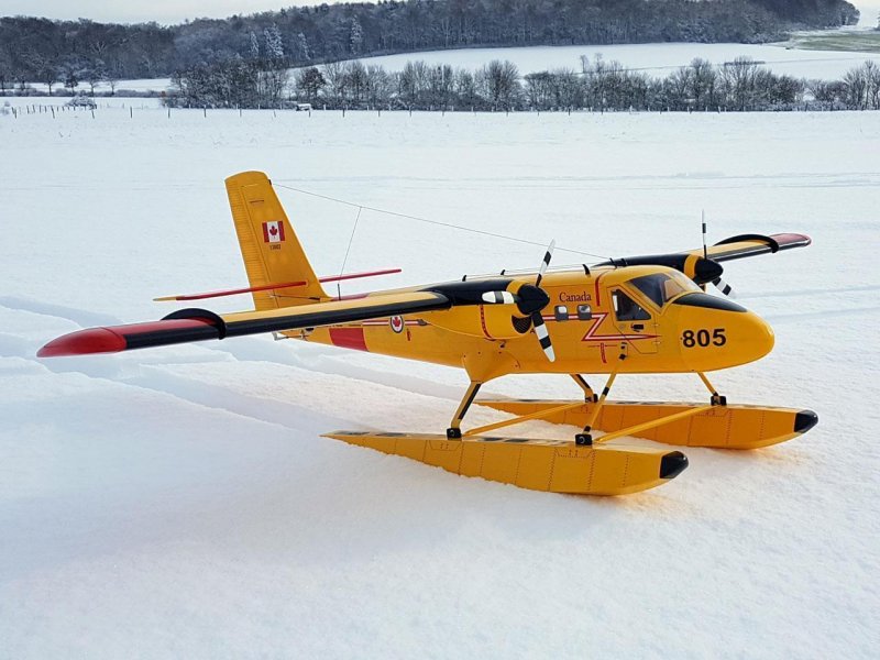 VQ Model Schwimmer Twin Otter gelb 760mm | # C9277